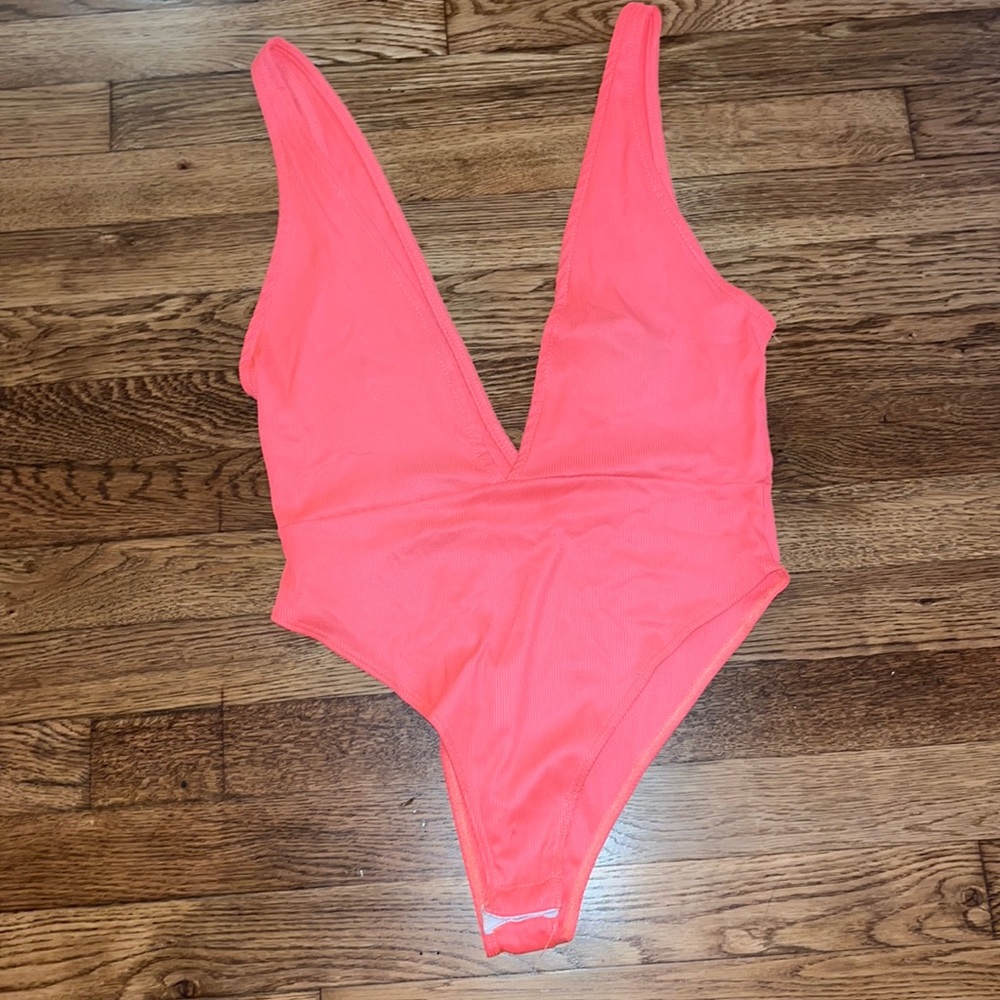DEEP V body suit